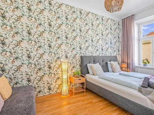 Boho Dream 4br Ac Big Apartment